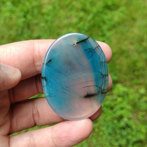 Blue and BlackOval Dragon's Veins Agate Pendant Gemstone - Picture 2 of 2
